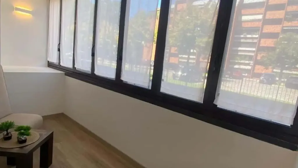 Rõdu - One-Bedroom Apartment with Balcony in Basiglio