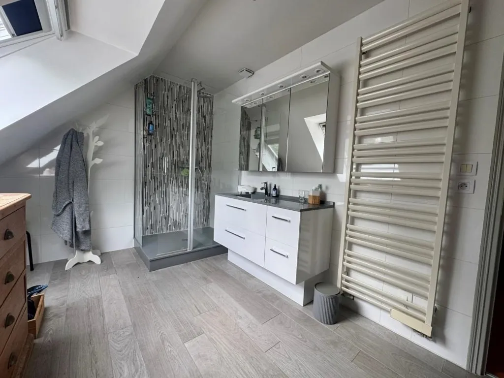 Salles de bain - Maison en Semi-Plain Pied avec Jardin à Wasquehal