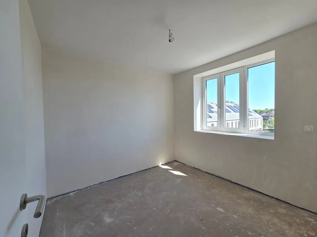 Rooms - Duplex Apartment with Solar Panels in Sint-Niklaas