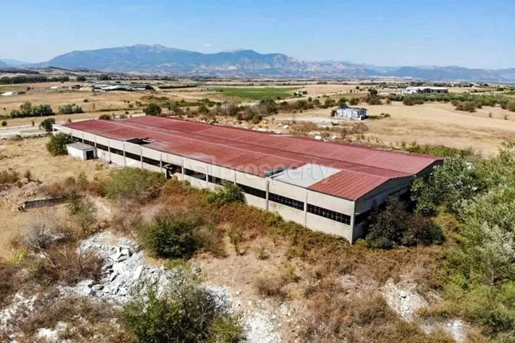 Õhuvaade - Industrial Building with Office Space in Topeiro