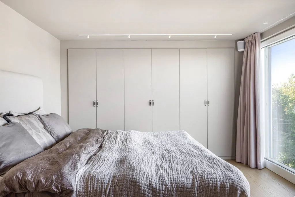 Bedrooms - Modern Apartment with Mälaren View in Mälarhöjden