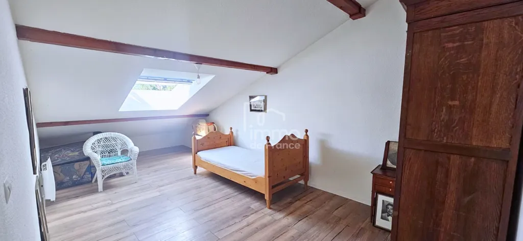 Pièces - Appartement Duplex avec Balcon à Gex