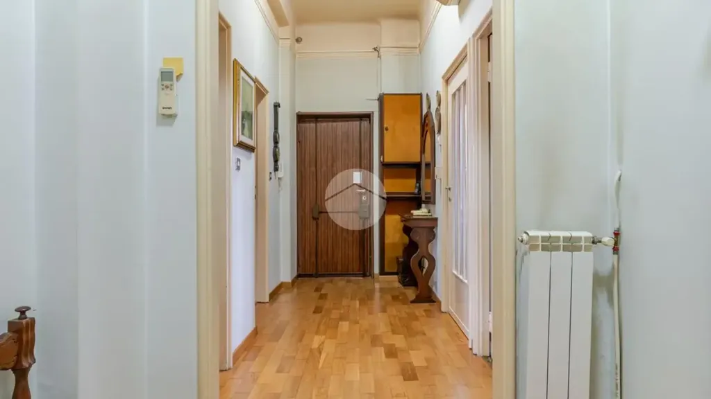 Esik - Duplex with Balcony in Milan