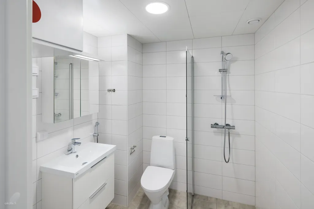 Bagni - Modern Studio with Balcony in Lamminpää, Tampere