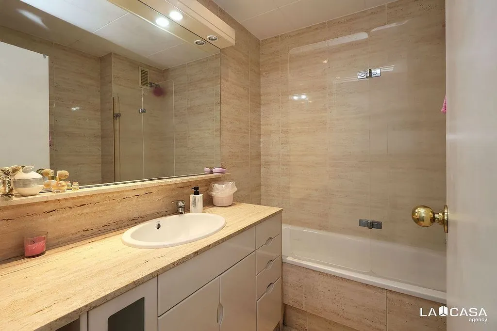 Salles de bain - Triplex Penthouse with Private Solárium in Santa Eulàlia