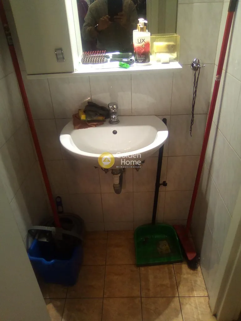 Vannitoad - Business Premises with Garden in Marousi