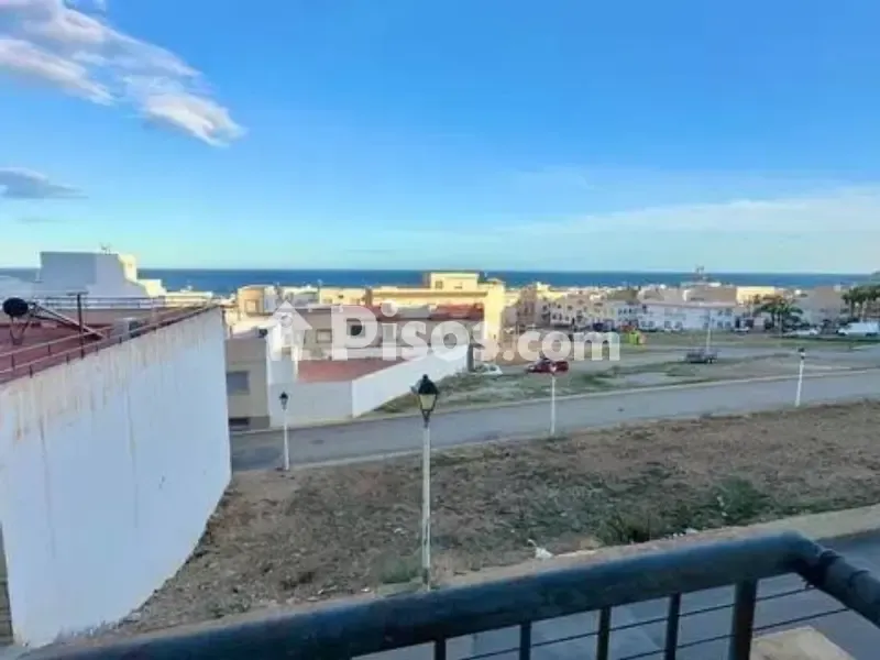 Rõdu - Two-Bedroom Apartment with South-Facing Light in Carboneras