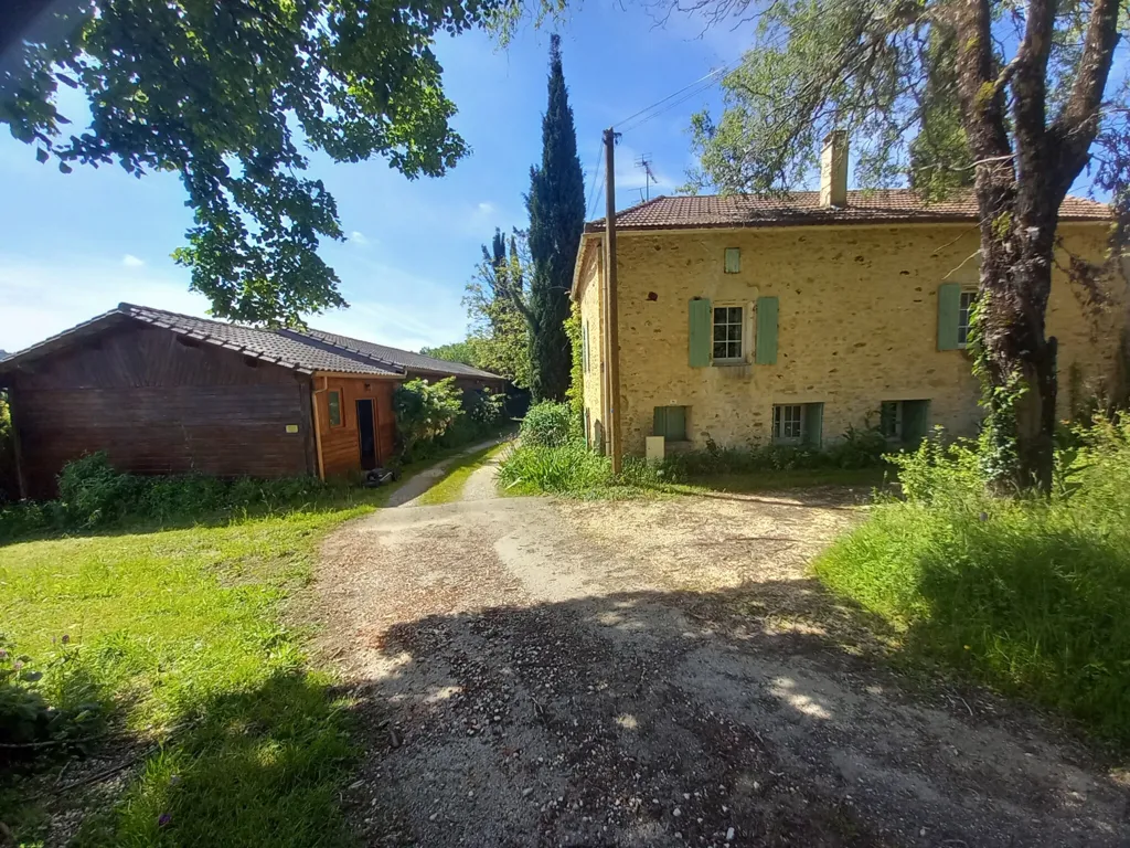 Extérieur - Corps de ferme en pierre avec piscine près de Sarlat
