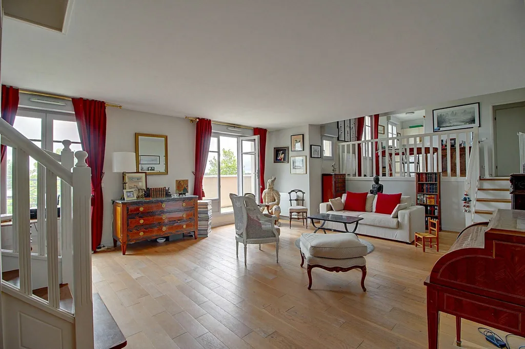 Séjour - Duplex Lumineux avec Balcon à Chambourcy