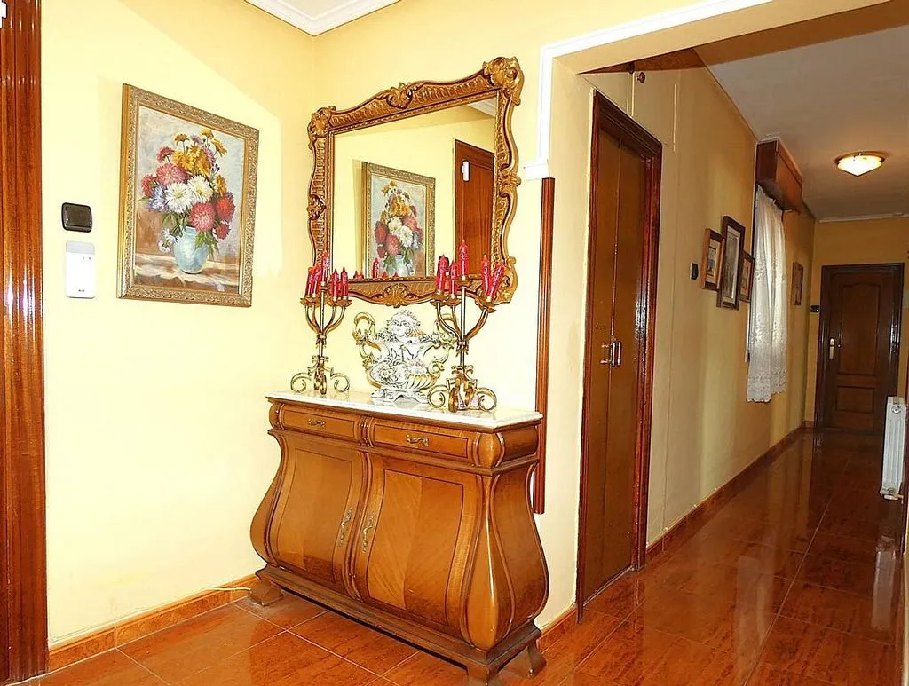 Entrée - Apartment with Balcony in Arrontegi Centre