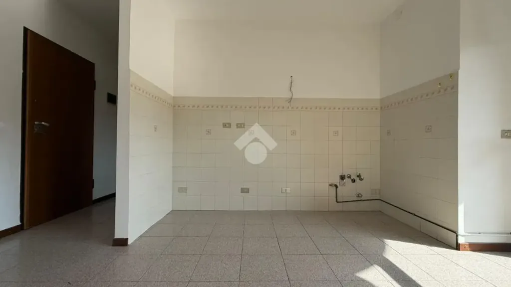 Pièces - Studio Flat with Balcony in Bussero