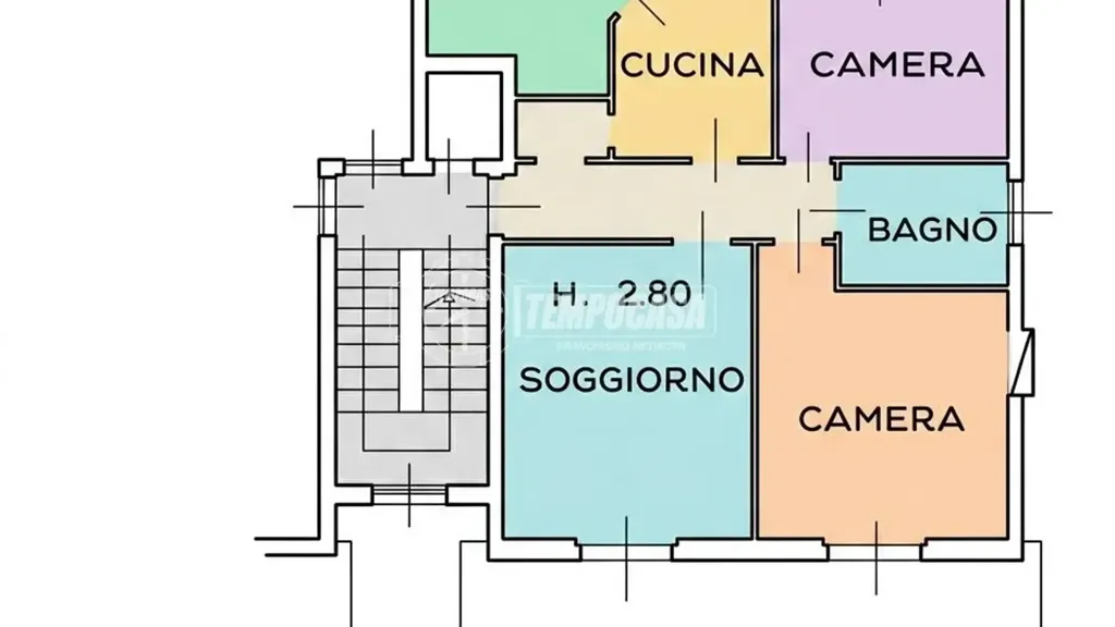 Plaan - Rearranged Apartment with Balcony in Gorla Minore