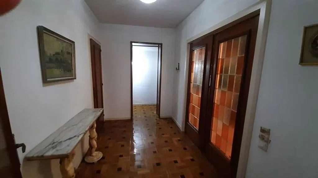 Hallway - Apartment with Balcony in Historic Centre