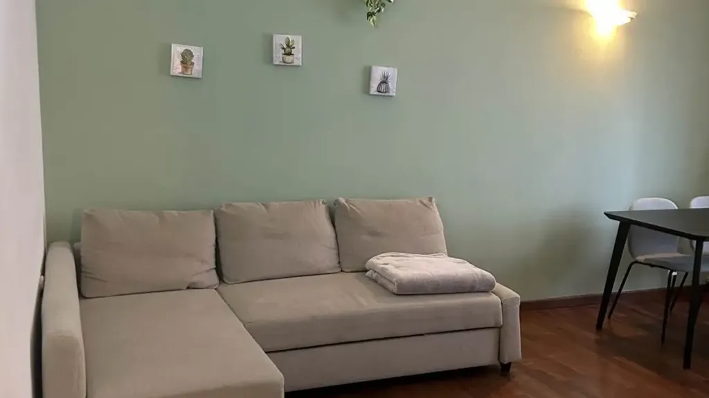 Elutuba - Two-Bedroom Flat in Gambara, Milan