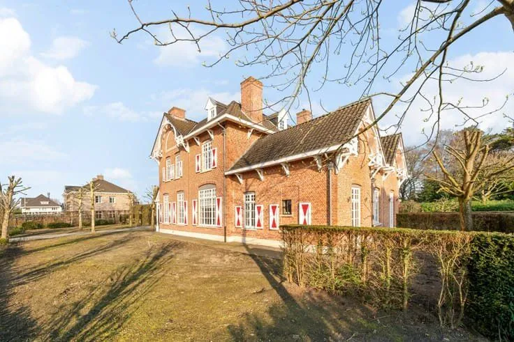 Välivaade - Eclectic Villa with Terrace in Weelde