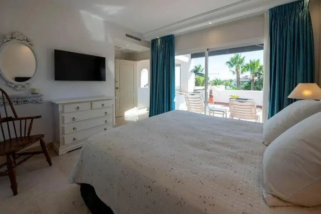 Magamistoad - Luxury Penthouse with Pool in Puerto Banús
