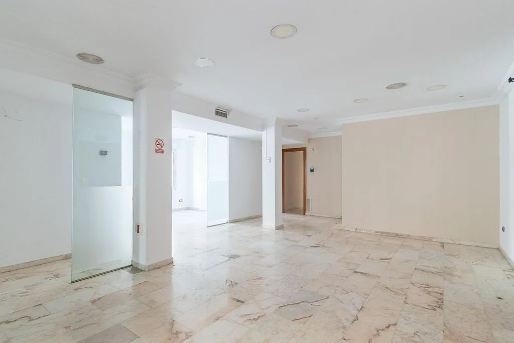 Entrée - Modern Apartment with Balcony in Armilla