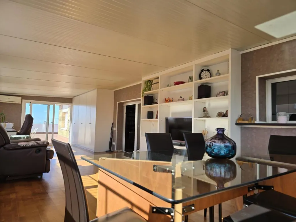 Salle à manger - Duplex Attic with Private Terrace in Barcelona