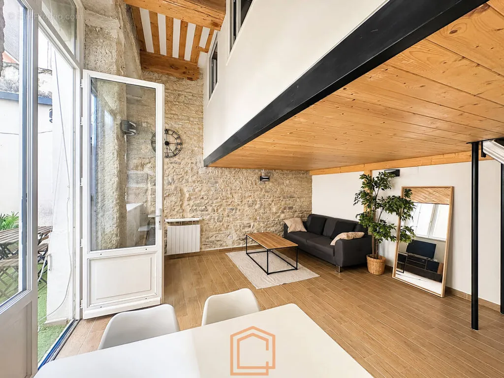 Séjour - Appartement 2 pièces à Lyon-4e