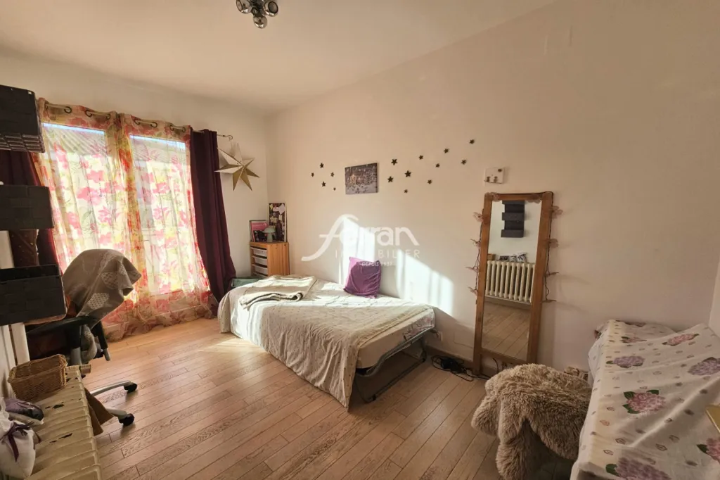 Chambres - Appartement Duplex avec Terrasse en Centre-Ville à Les Arcs