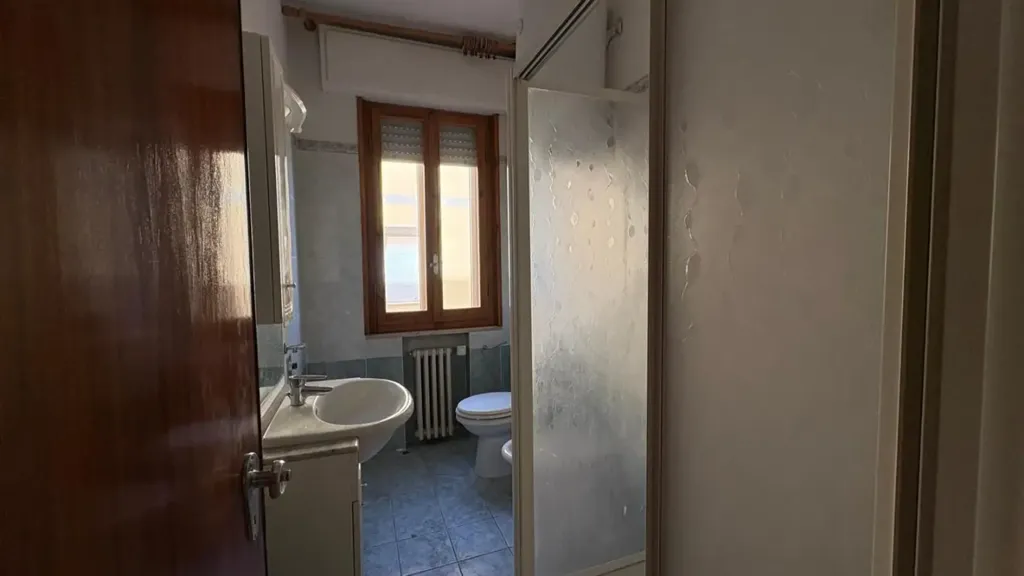 Salles de bain - Bright Apartment with Balcony in Castelfiorentino