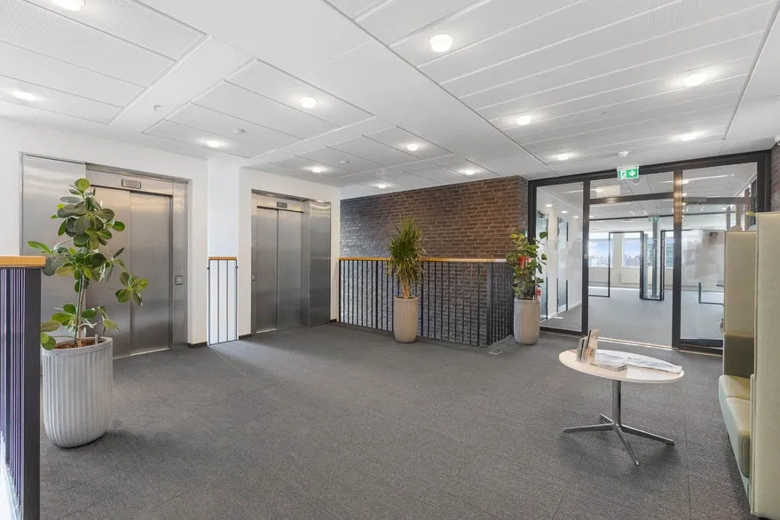 Esik - Fully Serviced Office with Harbour View in Sluseholmen