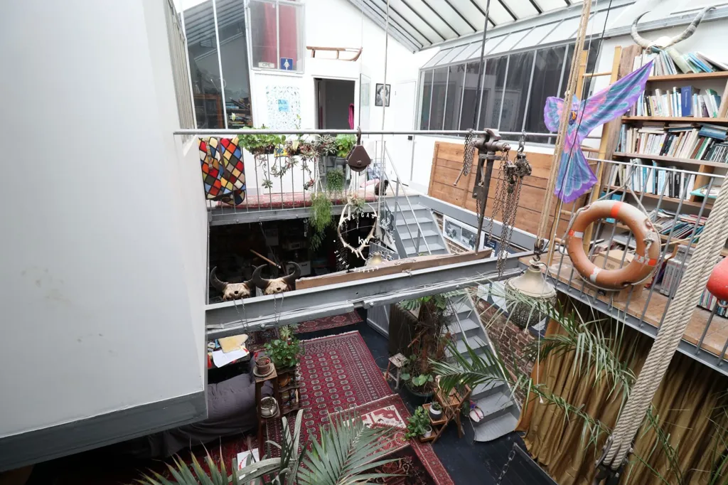 Séjour - Maison Atypique sous Verrière à Paris