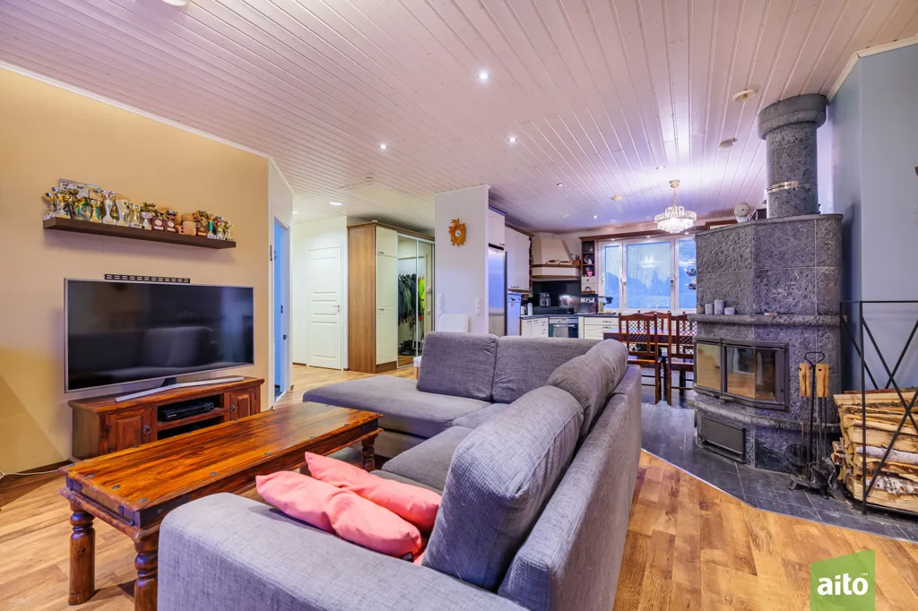 Séjour - Energy-Efficient House with Sauna in Otava