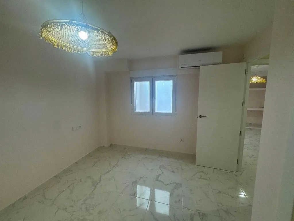 Toad - Reformed Flat with Terrace in Torrevieja Centre