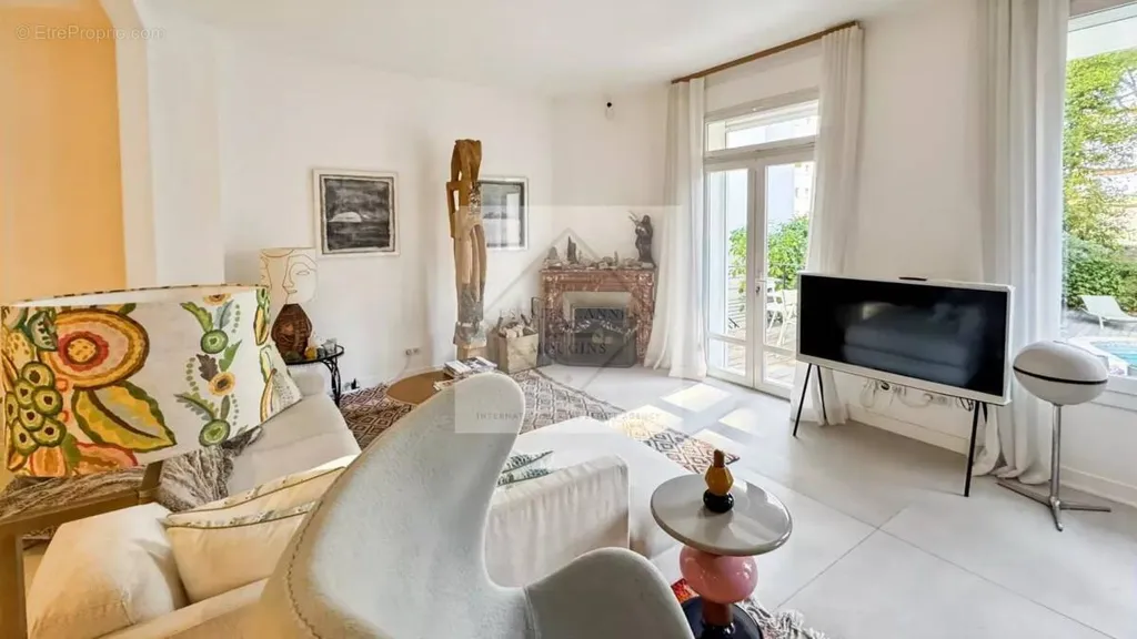 Séjour - Maison de Ville avec Piscine à Cannes