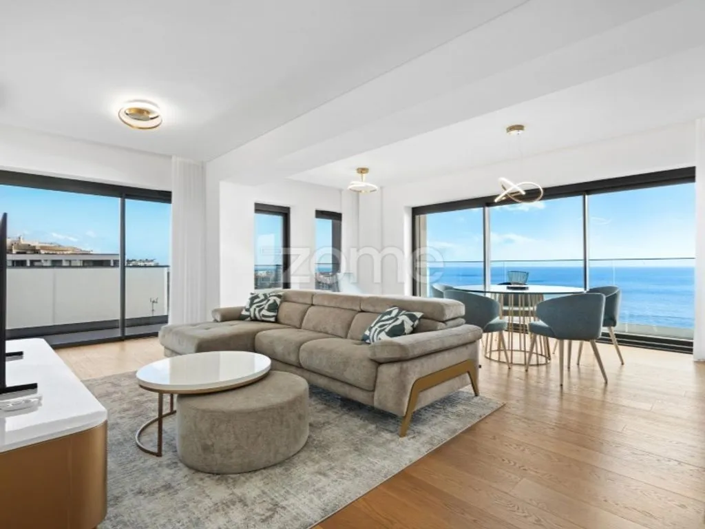 Living Room - Luxury Flat with Atlantic View in Funchal