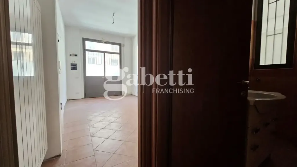 Esik - Restored 2-Bedroom Flat in Florence
