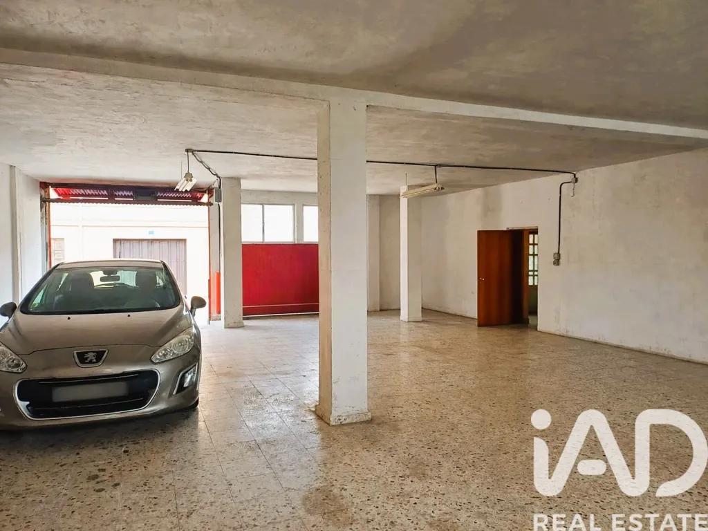 Garaaž - Chalet with Pool and Garage in Sariegos