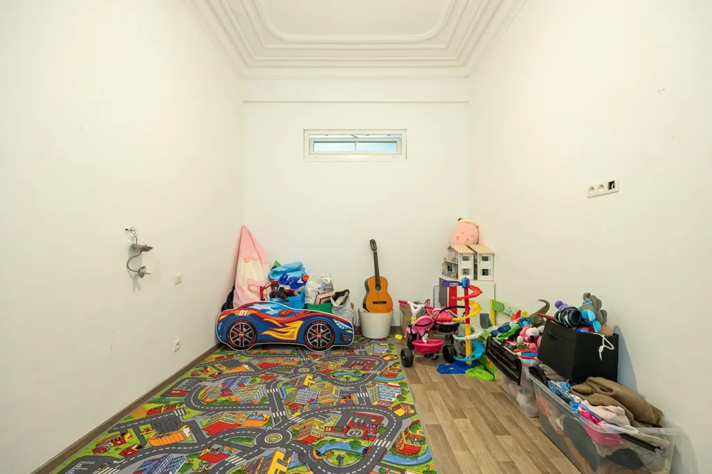 Toad - Spacious House with Garden to Refresh in Nice