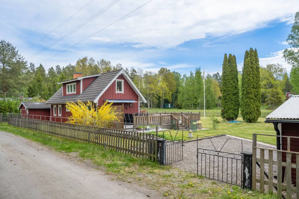 5-toaline maja asukohas Strängnäs kommun