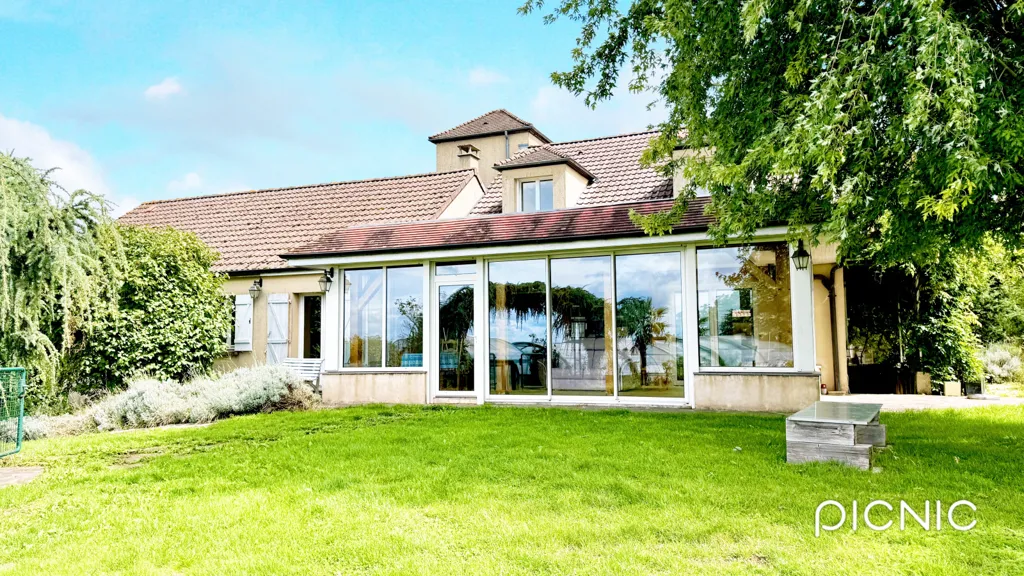 Välivaade - Villa with Panoramic View and Spa in Avallon