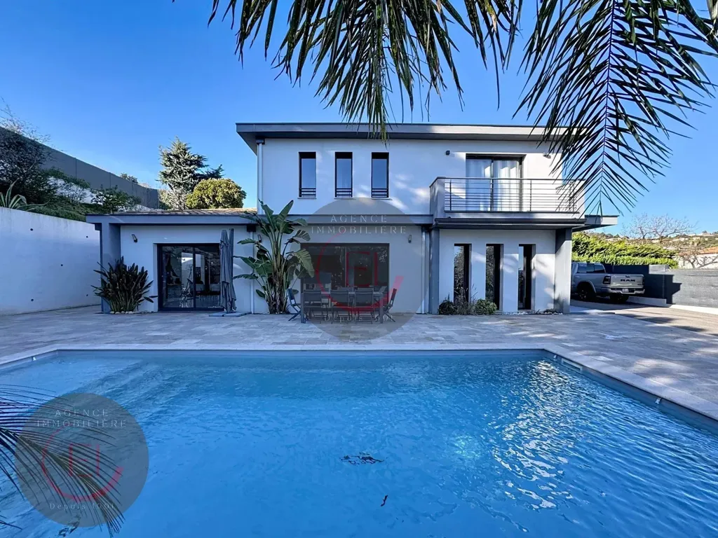 Bassein - Contemporary Villa with Pool in Secure Estate