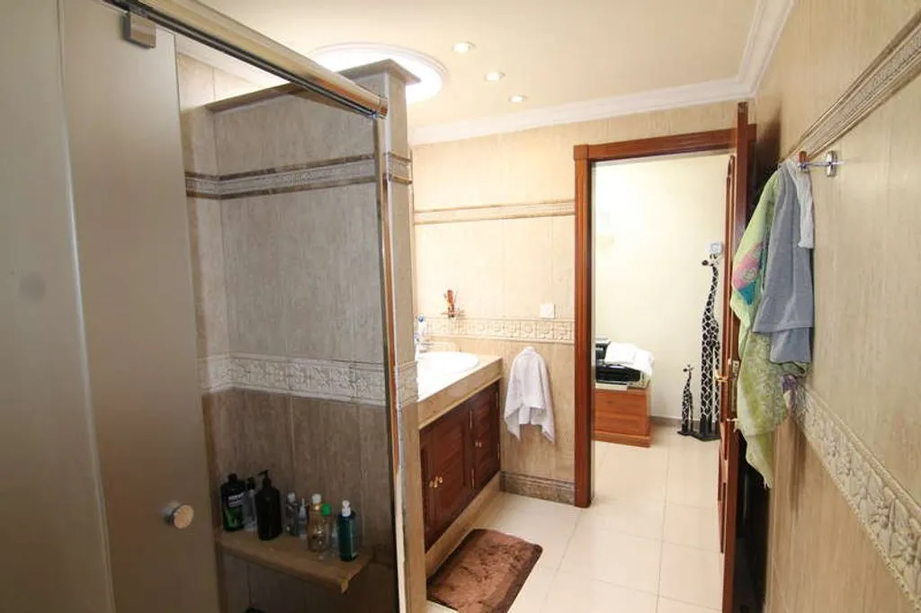 Vannitoad - Luxury Villa with Pool in Playa Blanca