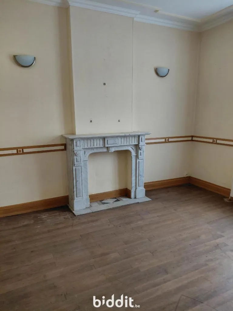 Elutuba - Renovatable House with Garden in Chassé