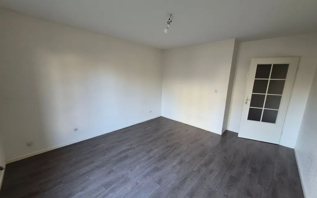 Pièces - Appartement T2 avec Parking à Château-Thierry