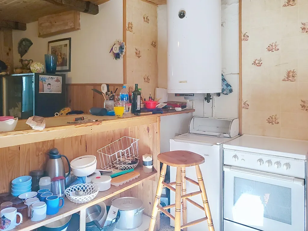 Kitchen - Village House with Garden in Graissessac