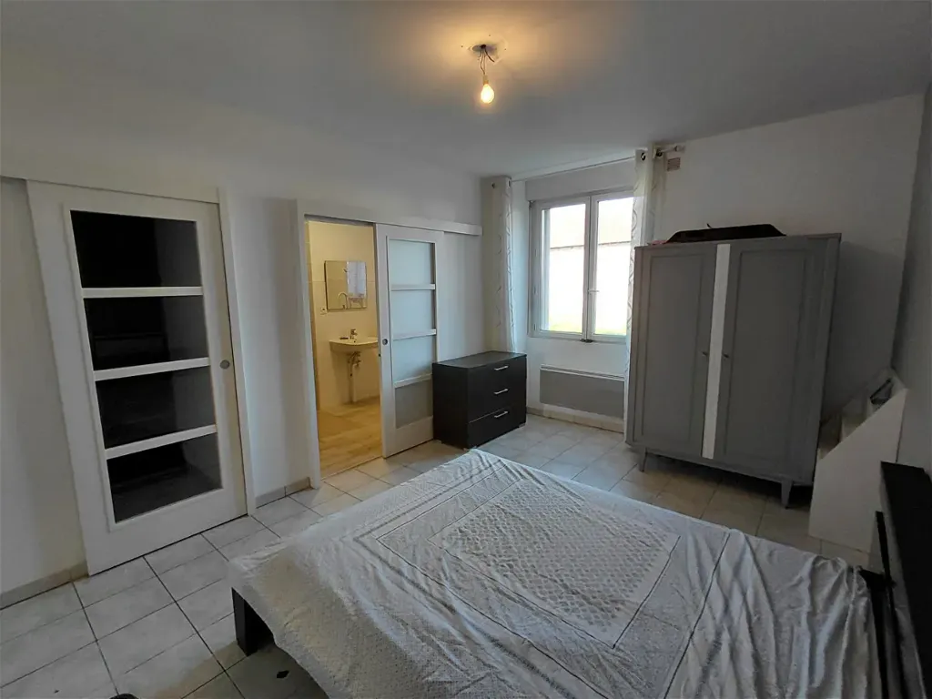 Chambres - Grange Réaménagée en Deux Habitations à Bénéjacq