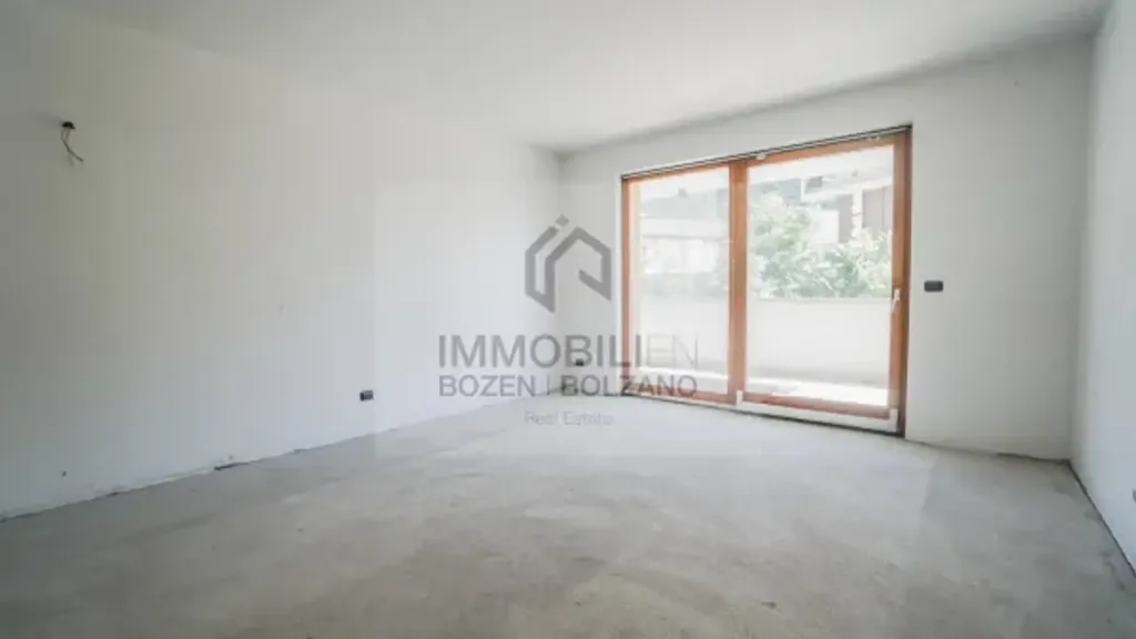 Toad - Rear-Facing Apartment with Terrace in Bolzano