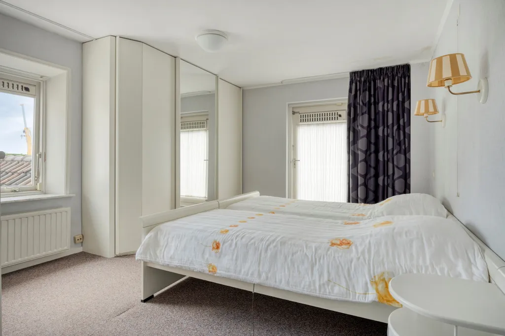 Magamistoad - Charming Villa with Parkland Views in Maasland