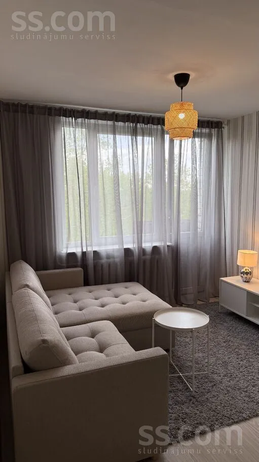 Séjour - 1-Bedroom Flat with City View in Dzirciems