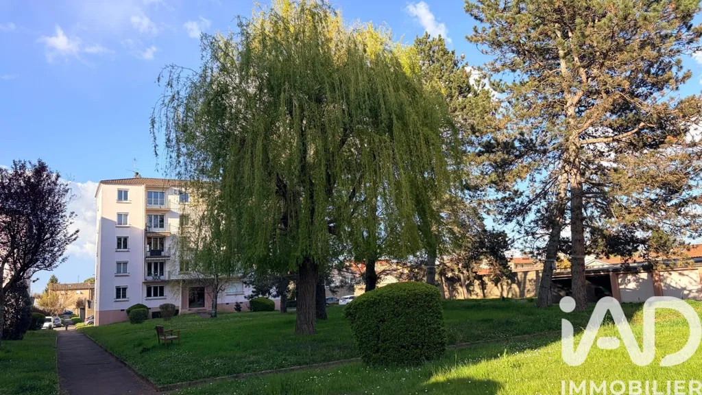 Jardin - Duplex avec deux balcons à Charnay-lès-Mâcon