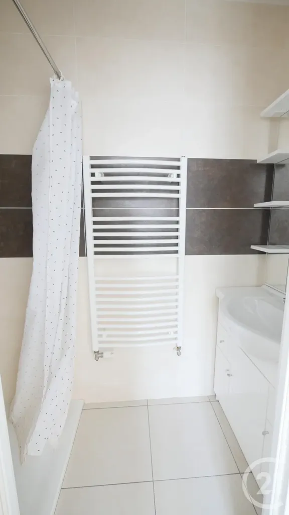 Salles de bain - Appartement F2 Meublé en Centre-Ville de Guéret