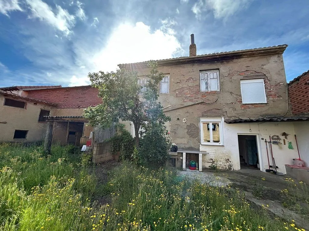 Exterior - Chalet with Garden in Valdepolo