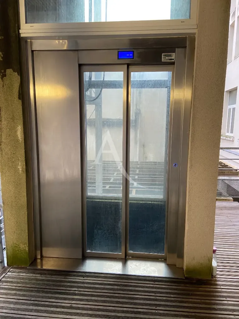Esik - Luxury Apartment with Panoramic View in City Centre