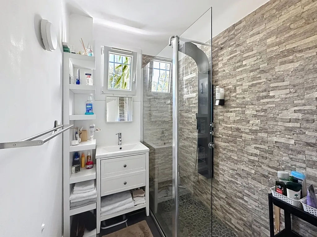 Salles de bain - Appartement 4 Pièces avec Vue Mer à Cannes